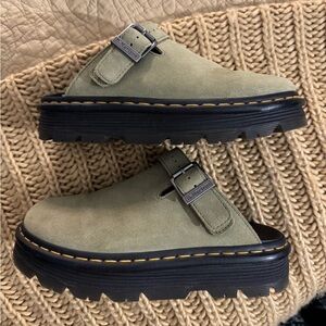 Dr. Martens Zebzag platform mule, Muted Olive, Women’s size 9